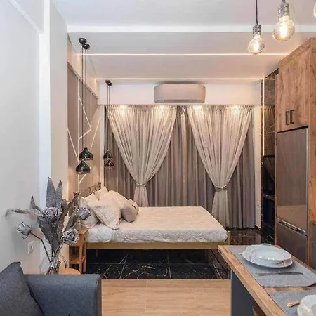 Next To Metro St Athens! Διαμέρισμα